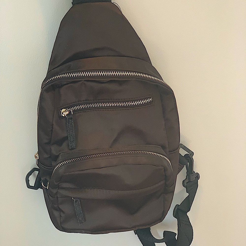 This is an over the shoulder satchel bag!